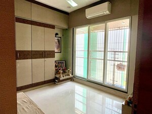 Room in 3 BHK Apartment at Pranjee Marina Kopar Khairane, Kopar Khairane – for Sale
