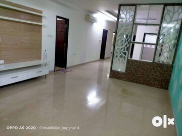 Room in 4 BHK Apartment at Vamsiram Jyothi Anri, Jubilee Hills – for Rent