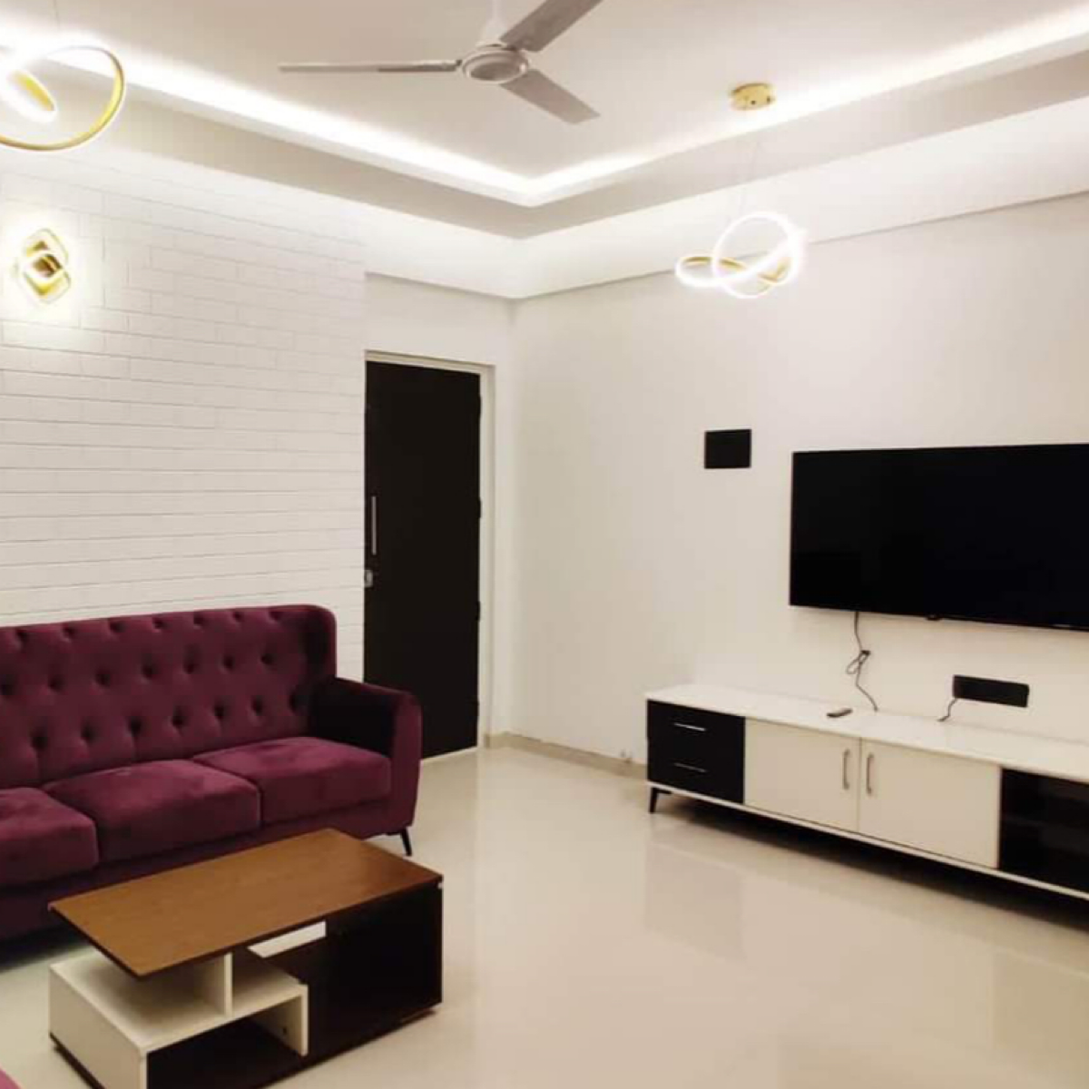 1 BHK Apartment For Sale in Goregaon West