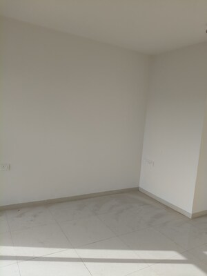 Room in 2 BHK Apartment at Runwal Eirene, Balkum Pada – for Sale