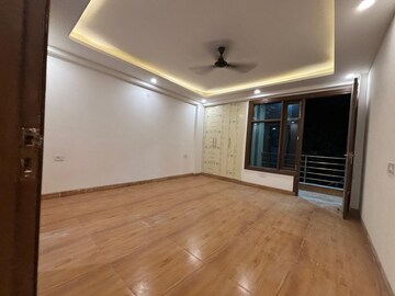 Room in 3 BHK Builder Floor at Freedom Fighters Enclave – for Rent