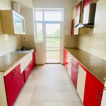 Kitchen in 3 BHK Builder Floor at DLF Hyde Park, Mullanpur – for Rent