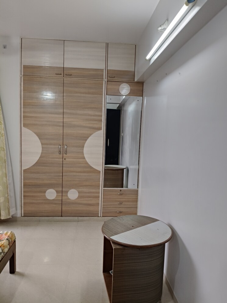 Bathroom, neelkanth-heights-shivai-nagar 3 Bedroom 1100 Sq.Ft. Apartment In Shivai Nagar Thane 8945000