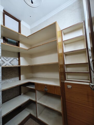  1 BHK Builder Floor at Govindpuri – for Rent
