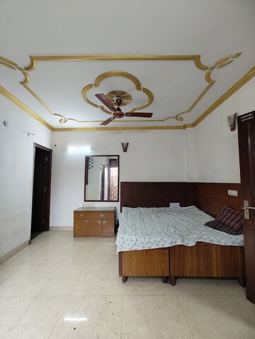 Bedroom in 1 BHK Builder Floor at Govindpuri – for Rent