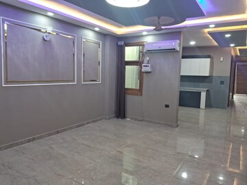 Room in 3 BHK Builder Floor at Malviya Nagar – for Rent