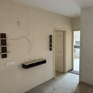 Room in 2 BHK Apartment at Wave Dream Homes, Ram Nagar – for Rent