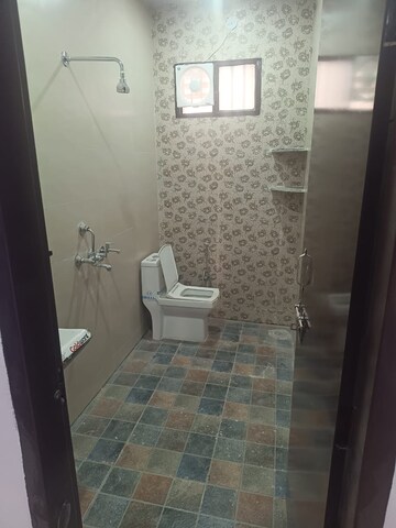 Bathroom in 3.5 BHK Independent House at Rajendra Park – for Rent