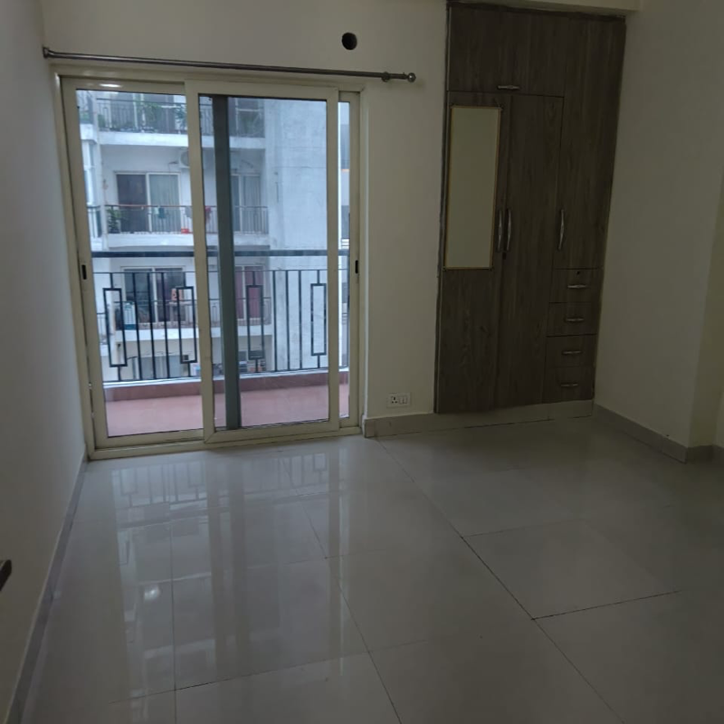 3 BHK Apartment For Rent in Maxblis White House
