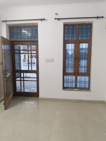 Room in 1 RK Builder Floor at Vipul Khand – for Rent