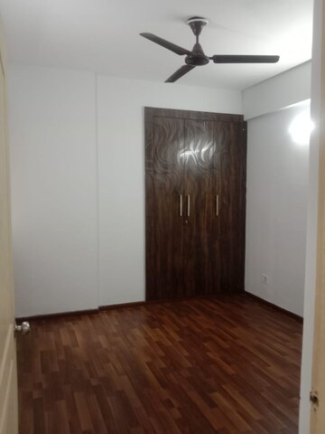 Room in 2 BHK Apartment at Paras Seasons, Sector 168 – for Rent