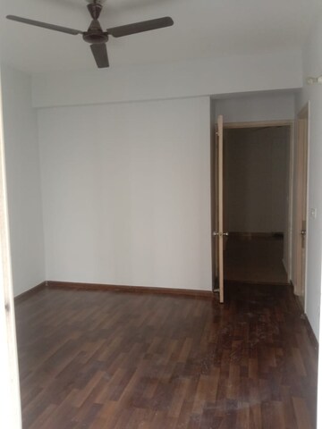 Room in 2 BHK Apartment at Paras Seasons, Sector 168 – for Rent