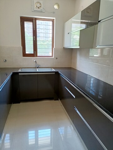 Kitchen in 3 BHK Builder Floor at RPS Palm Drive, Sector 88 – for Sale