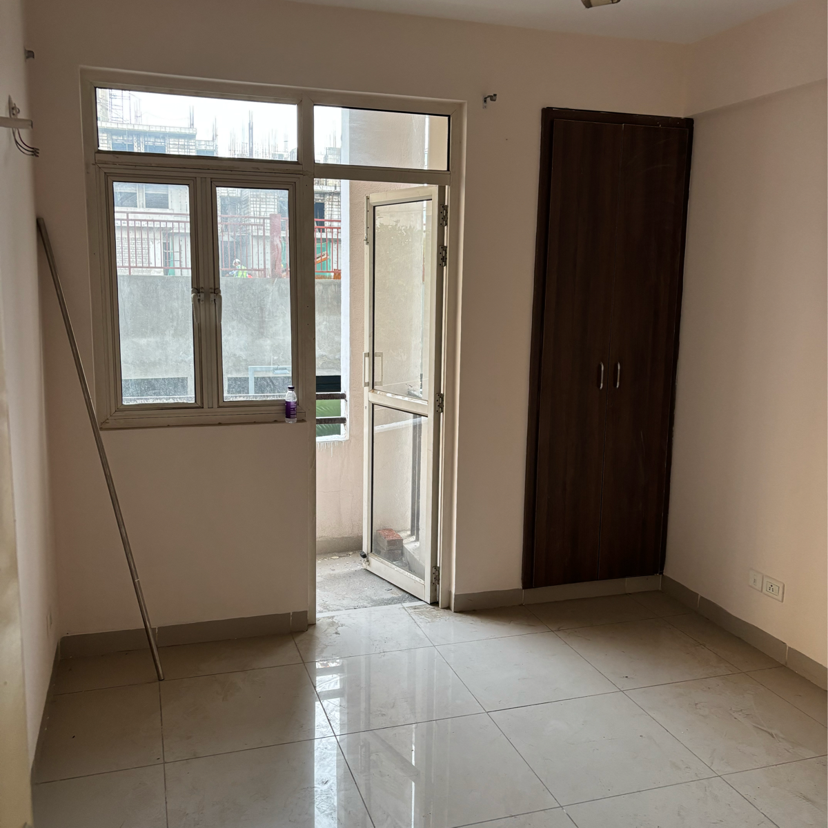 3 BHK 1129 Sq.Ft. Apartment in Wave Executive Floors