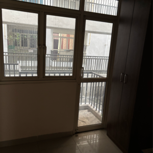 Room in 3 BHK Apartment at Wave Executive Floors, Bayana – for Sale