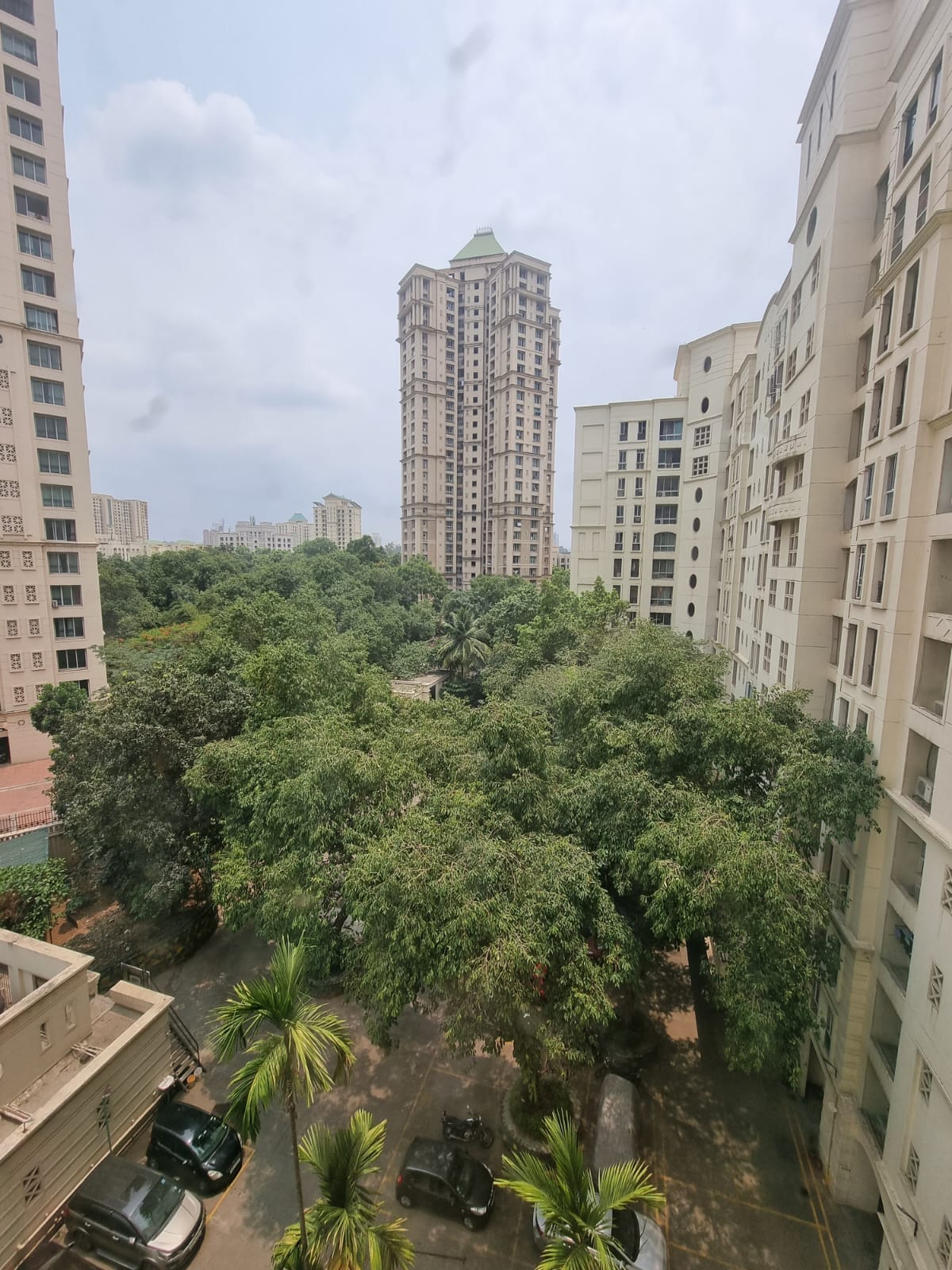 3 BHK + Pooja Room 1360 Sq.Ft. Apartment in Hiranandani Estate Crown