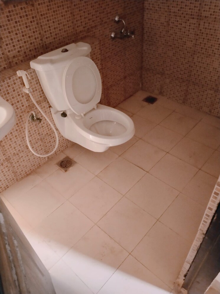 Bathroom, 3c-lotus-zing 2 Bedroom 1200 Sq.Ft. Apartment In Sector 168 Noida 8945131