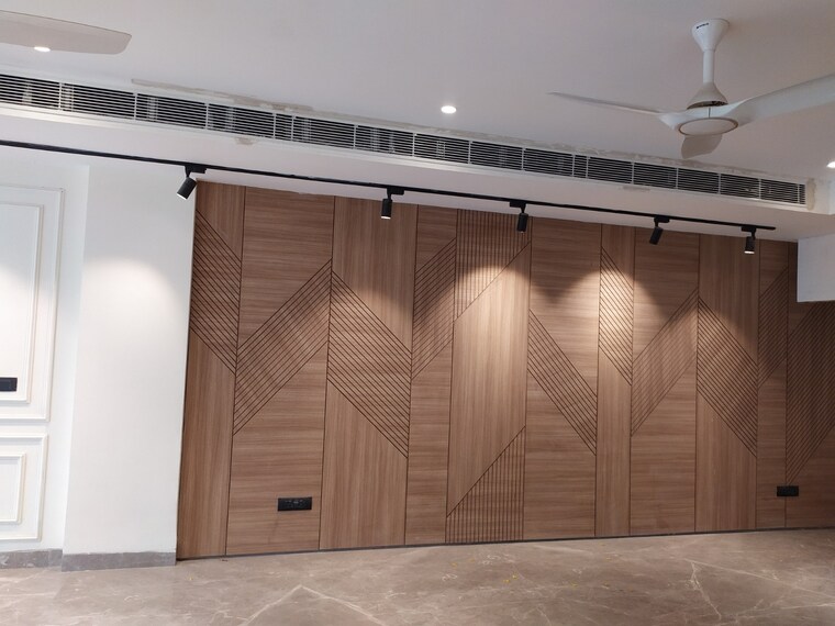 Balcony, dlf-building-10 3 Bedroom 270 Sq.Yd. Builder Floor In Dlf Phase ii Gurgaon 8945147