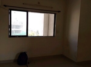 Room in 1 BHK Apartment at Haware Dahlia, Kasarvadavali – for Sale