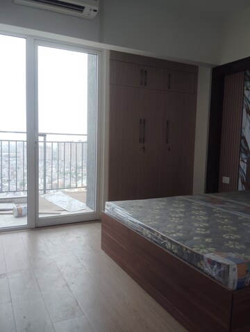 Room in 2 BHK Apartment at ABCZ East Sapphire, Sector 45 – for Rent