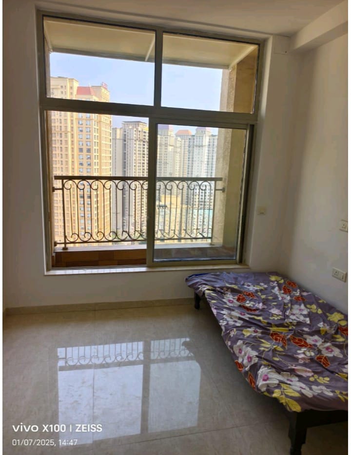 1 BHK + Pooja Room Apartment For Rent in Hiranandani Solitaire Studio Apartment