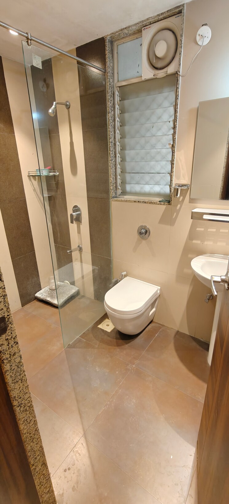Bathroom, bhosale nagar 4 Bedroom 2000 Sq.Ft. Apartment In Bhosale Nagar Pune 8945264