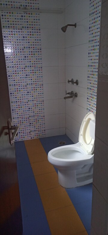 Bathroom in 3 BHK Builder Floor at Ansal Sushant Lok I, Sector 43 – for Rent
