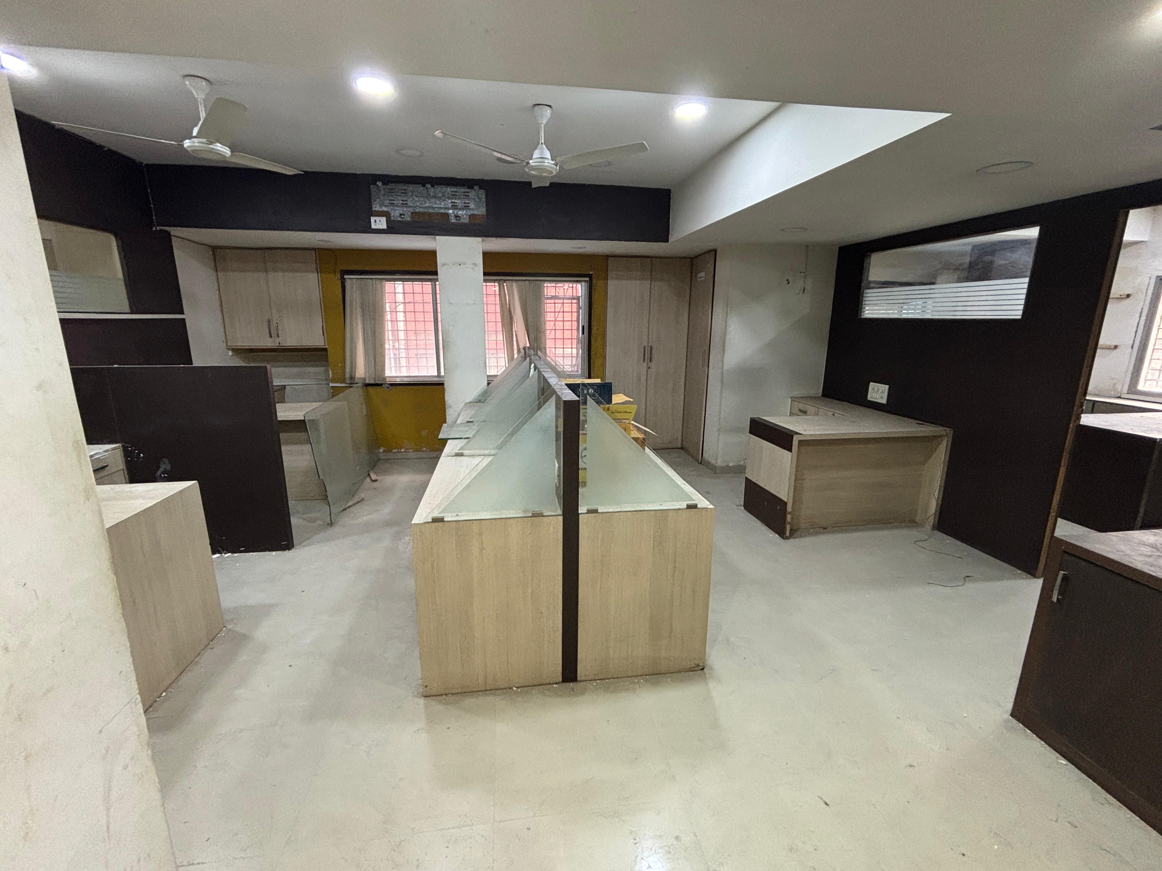 Office Space For Rent in Dhantoli