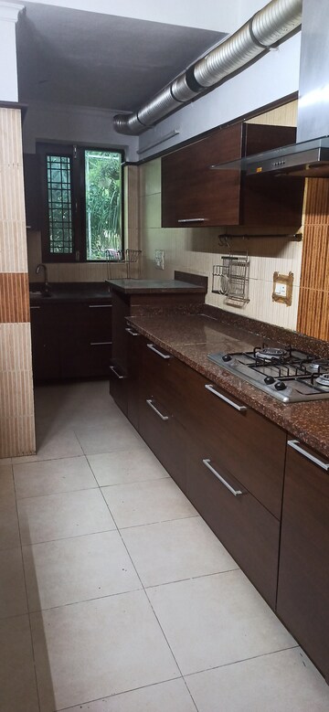 Kitchen in 3 BHK Builder Floor at Ansal Sushant Lok I, Sector 43 – for Rent