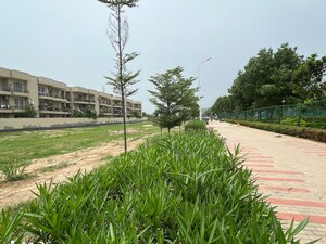  Plot For Sale in BPTP Parkland Pride Phase 2, Sector 77