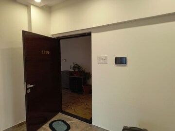 Room in 2 BHK Apartment at Manish Nagar – for Rent