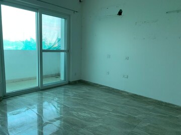 Room in 2.5 BHK Apartment at Sector 66 – for Rent