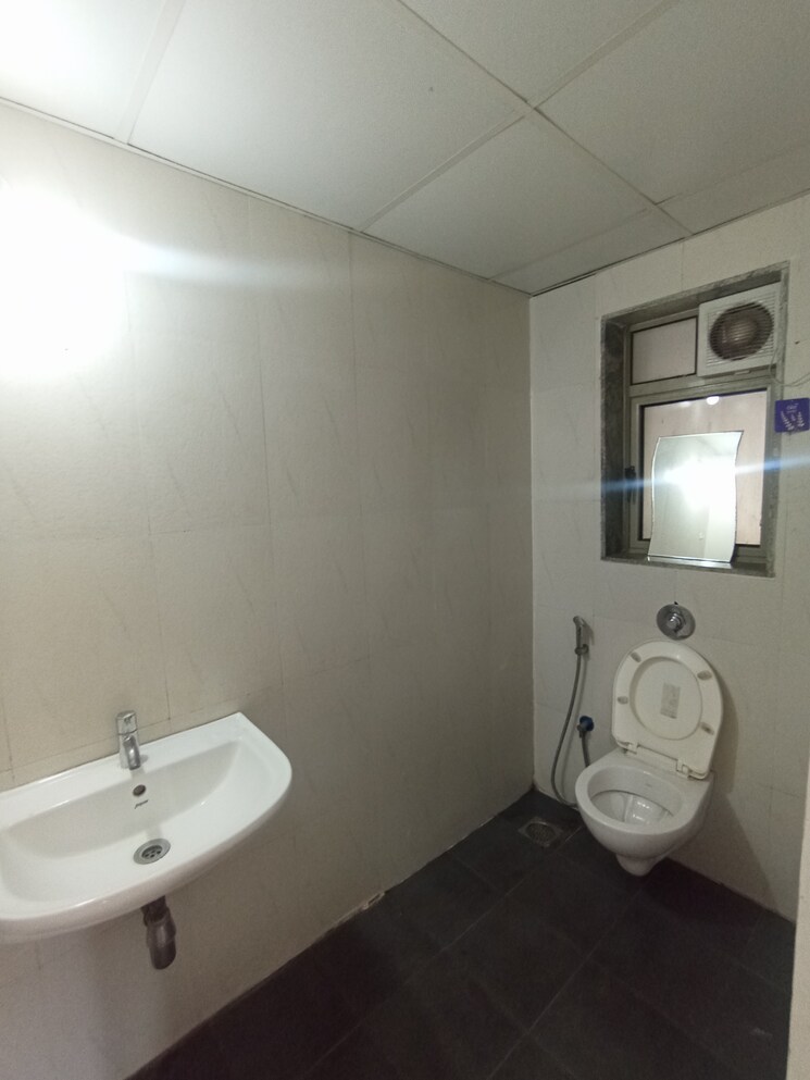 Bathroom, lodha-casa-rio 1 Bedroom 774 Sq.Ft. Apartment In Dombivli East Thane 8945358