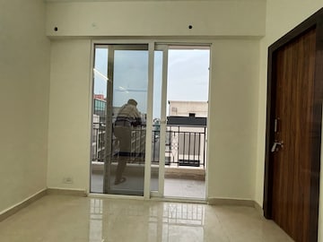 Building Lobby in 2 BHK Apartment at Signature Global Prime, Sector 63a – for Rent