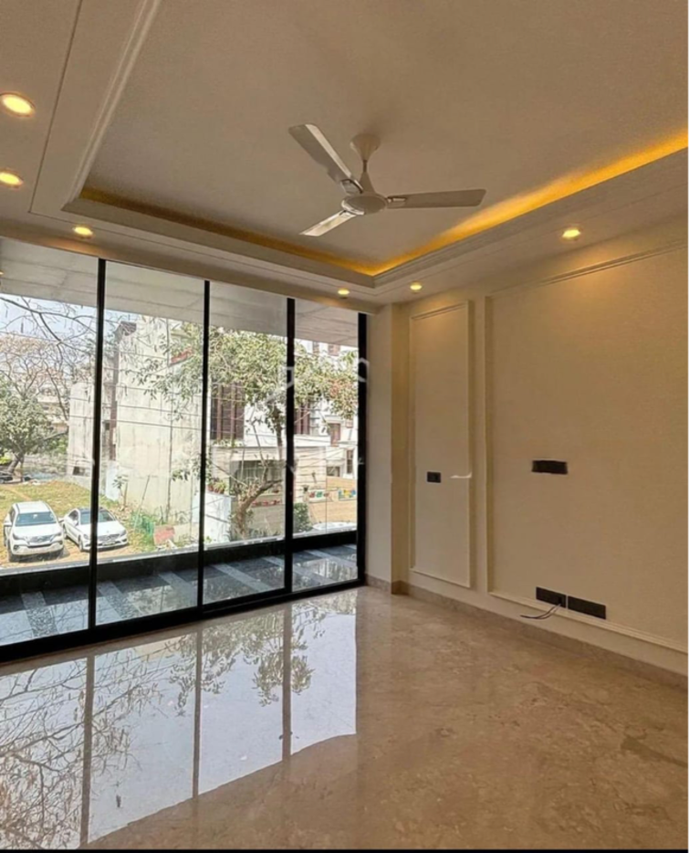 Cover Image, new rajinder nagar 3.5 Bedroom 200 Sq.Yd. Builder Floor In New Rajinder Nagar Delhi 8945385