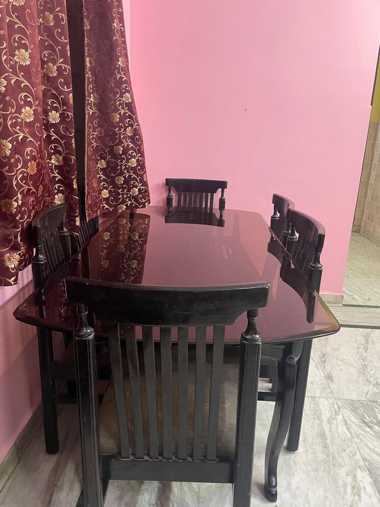 Living Room, vaishali sector 4 2 Bedroom 950 Sq.Ft. Builder Floor In Vaishali Sector 4 Ghaziabad 8945403