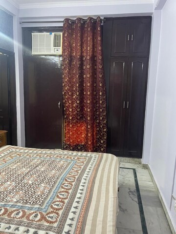 Bedroom in 2 BHK Builder Floor at Vaishali Sector 4 – for Rent