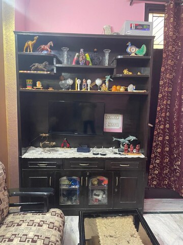 Living Room in 2 BHK Builder Floor at Vaishali Sector 4 – for Rent