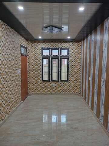 Room in 3 BHK Independent House at Rai Enclave, Deva Road – for Sale