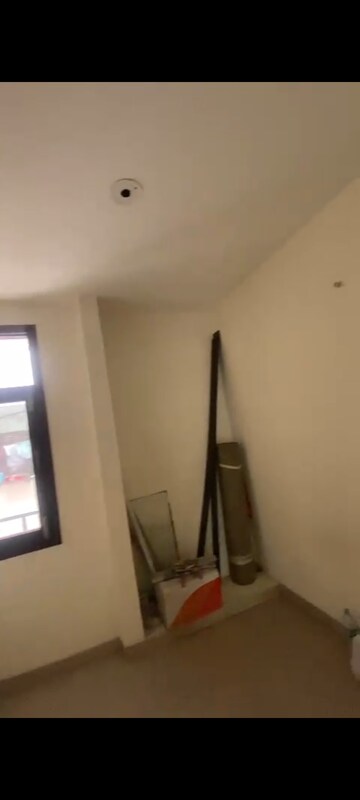 Staircase in 2.5 BHK Builder Floor at Wave Prime Floors, Wave City – for Rent
