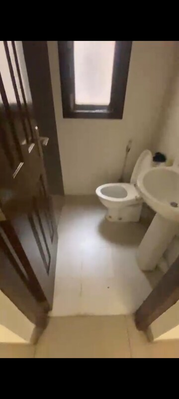 Bathroom in 2.5 BHK Builder Floor at Wave Prime Floors, Wave City – for Rent