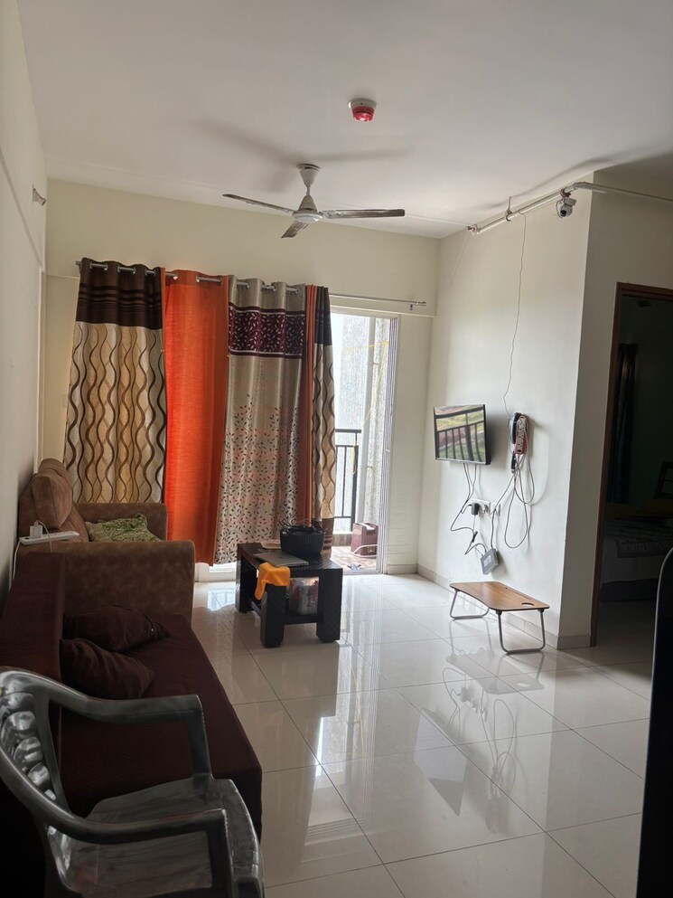 Living Room, kolte-patil-life-republic 1 Bedroom 600 Sq.Ft. Apartment In Hinjewadi Pune 8945435