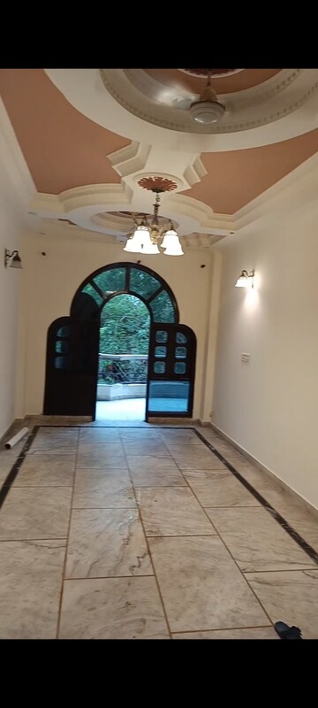 3 BHK Builder Floor For Rent in Patel Nagar