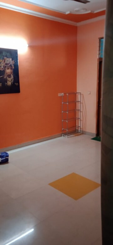 Room in 4 BHK Independent House at Sector 110 – for Rent
