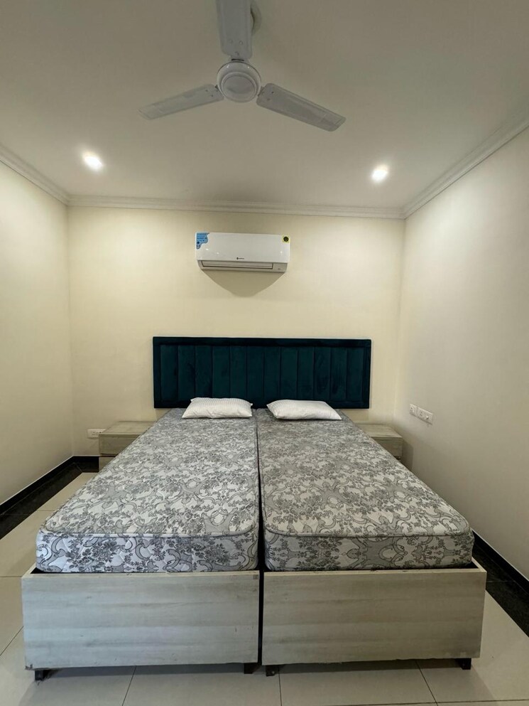 Bedroom, dlf-cyber-sez 1 Bedroom 700 Sq.Ft. Builder Floor In Sector 24 Gurgaon 8945566