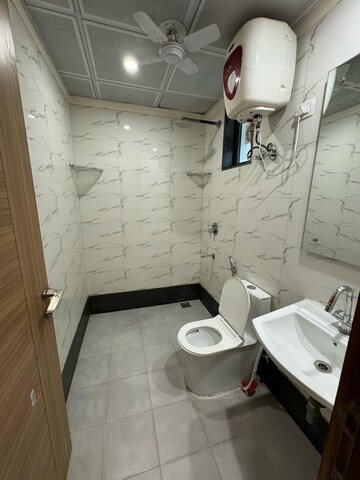 Bathroom in 1 BHK Builder Floor at DLF Cyber SEZ, Sector 24 – for Rent