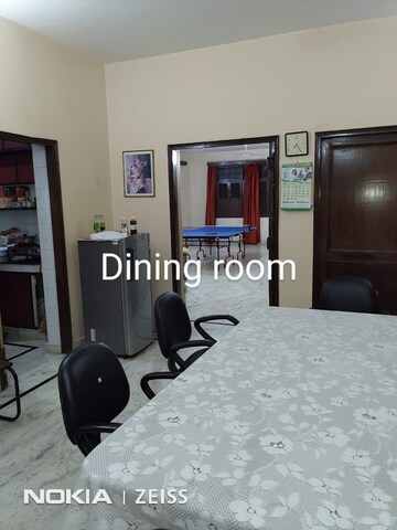 Living Room in 2 BHK Builder Floor at Sector 31 – for Rent