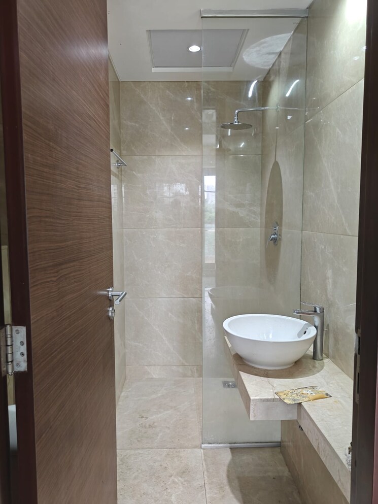 Bathroom, bombay-realty-island-city-center-icc 3 Bedroom 2655 Sq.Ft. Apartment In Wadala Mumbai 8945527
