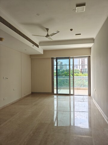 Room in 3 BHK Apartment at Bombay Realty Island city center ICC, Wadala – for Sale