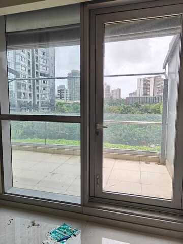 Room in 3 BHK Apartment at Bombay Realty Island city center ICC, Wadala – for Sale
